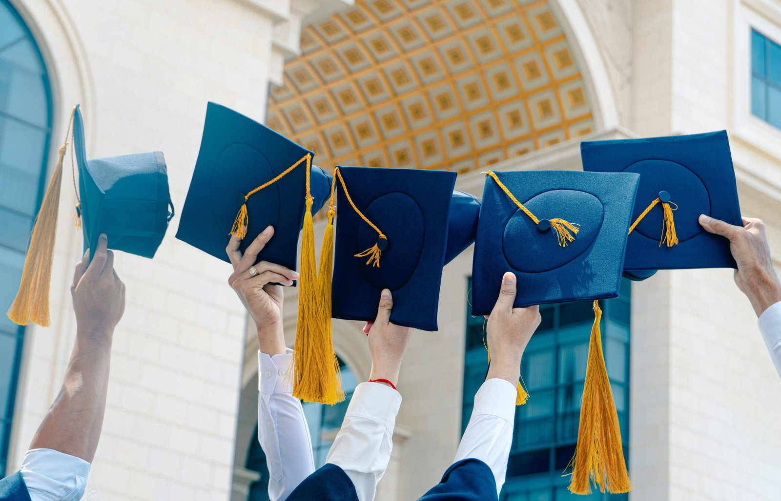 $100 Extra a Month Cuts 3 Years Off a Student Loan. Here’s the Catch.