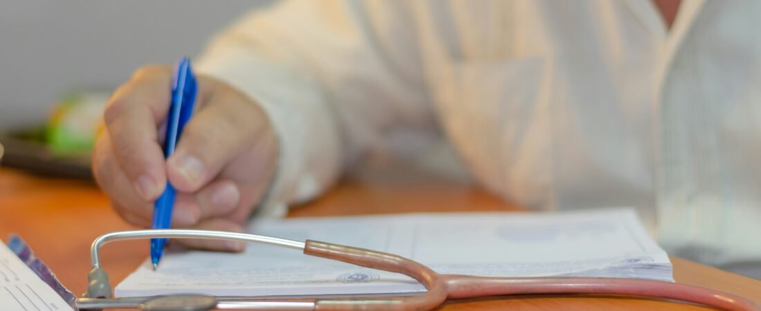 Health Insurance Deductibles Explained: HDHP vs PPO for Beginners