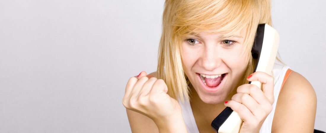 How to Negotiate a Lower Interest Rate on Debt & Credit: The Best Guide for 2026